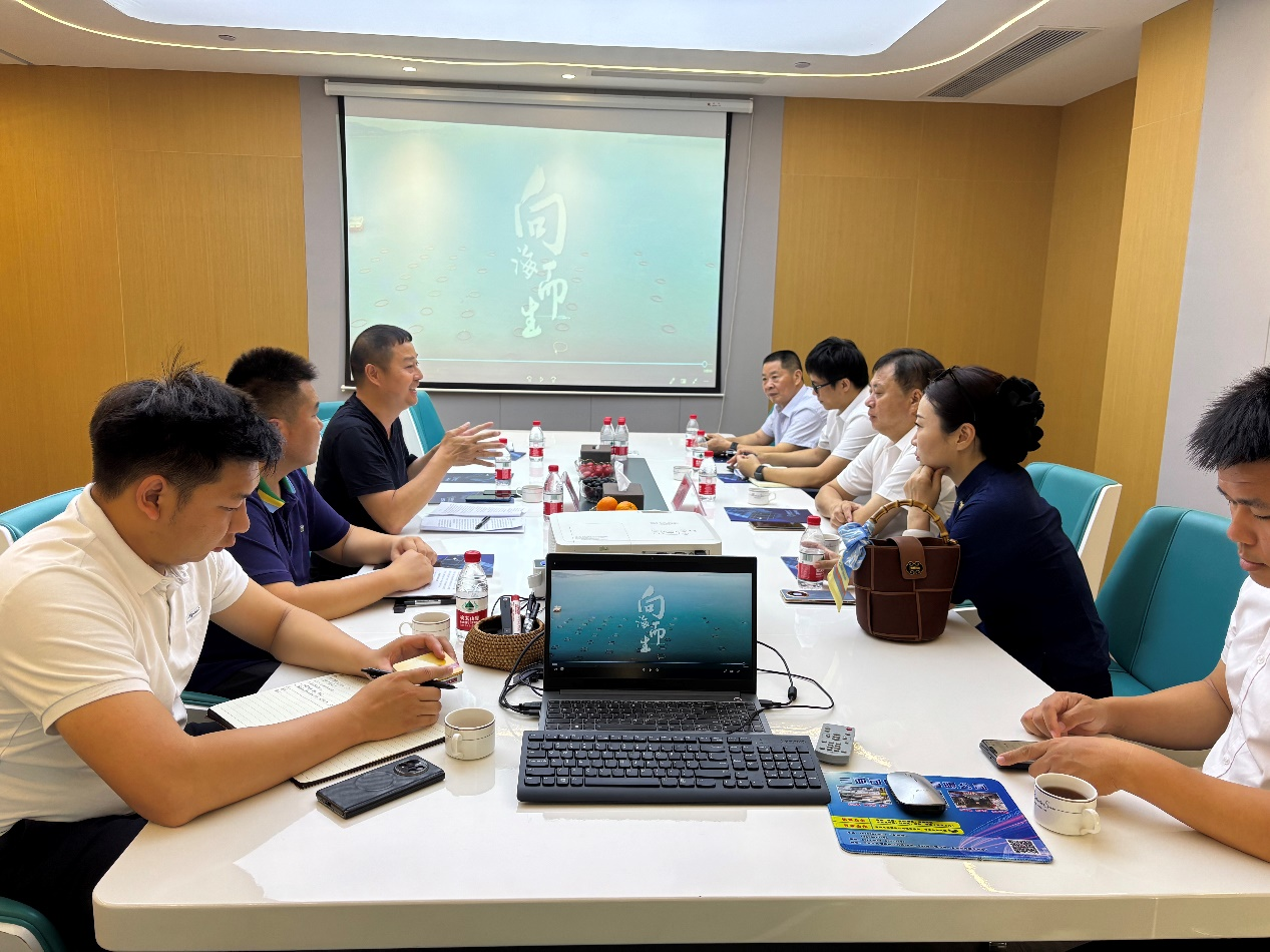 張長(zhǎng)豐副市長(zhǎng)到晨海水產(chǎn)調(diào)研，助企紓困共繪漁業(yè)科技新藍(lán)圖